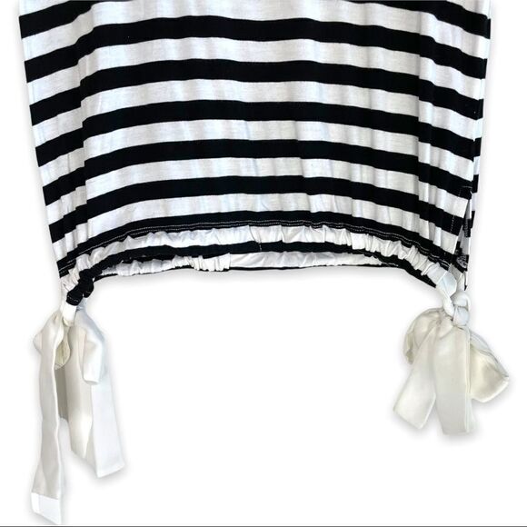 Striped Bow Tie Hem Round Neck T Shirt - Picture 3 of 8